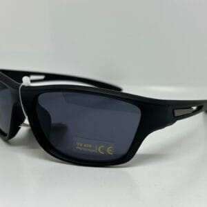 Stylowe okulary przeciwsłoneczne dla mężczyzn M5573