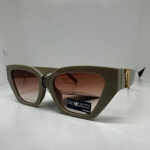 Stylowe okulary przeciwsłoneczne dla kobiet C
